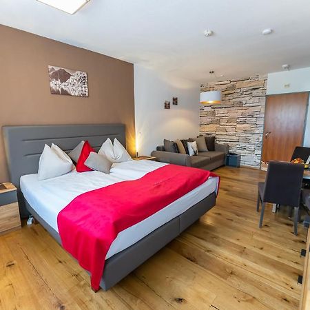 גוסאו Hallstatt Dachstein Inn מראה חיצוני תמונה