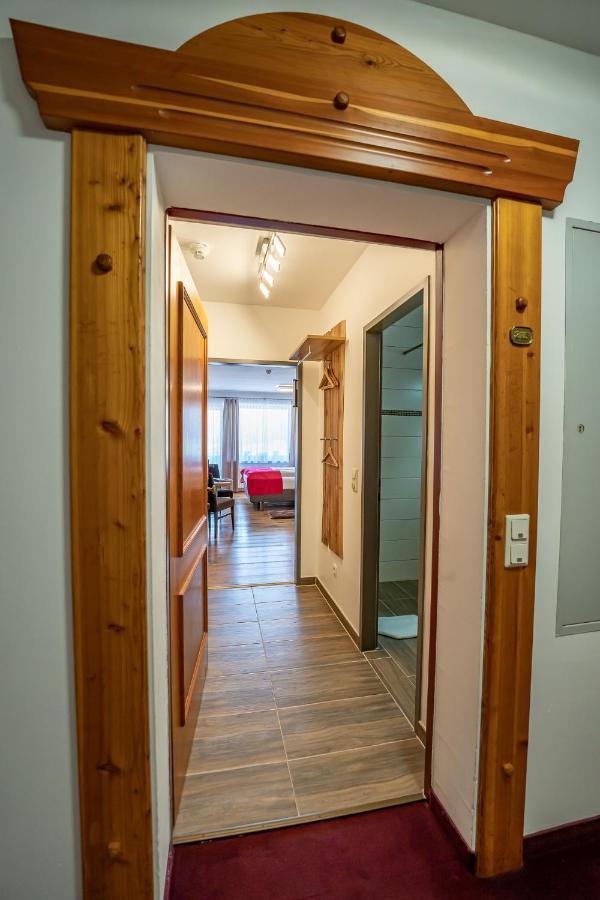 גוסאו Hallstatt Dachstein Inn מראה חיצוני תמונה